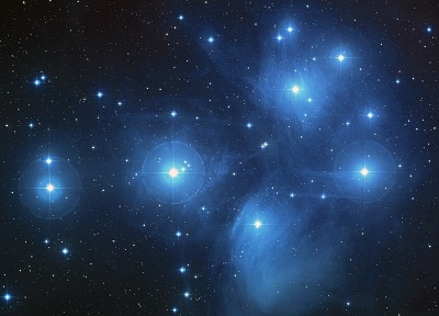 M45 The Pleiades Open Cluster (NASA, ESA, and The Hubble Heritage Team (credit:- STScI/AURA))